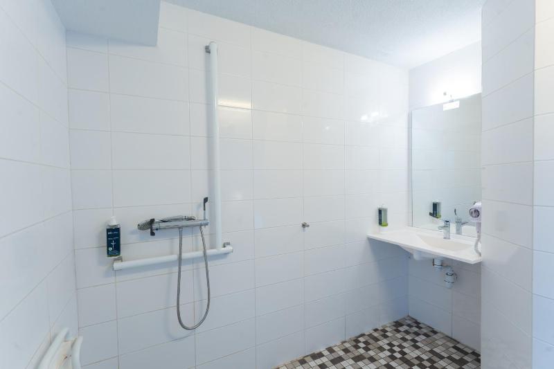 Brit Hotel Essentiel Tours Nord - image 11