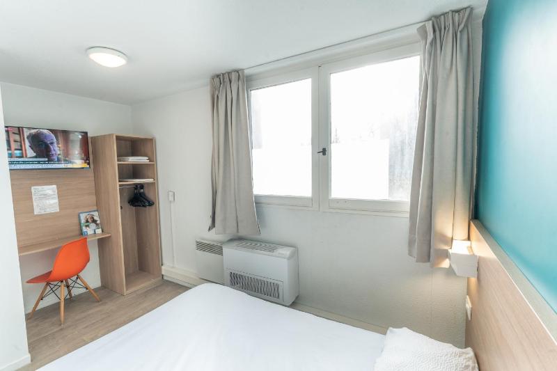 Brit Hotel Essentiel Tours Nord - image 13