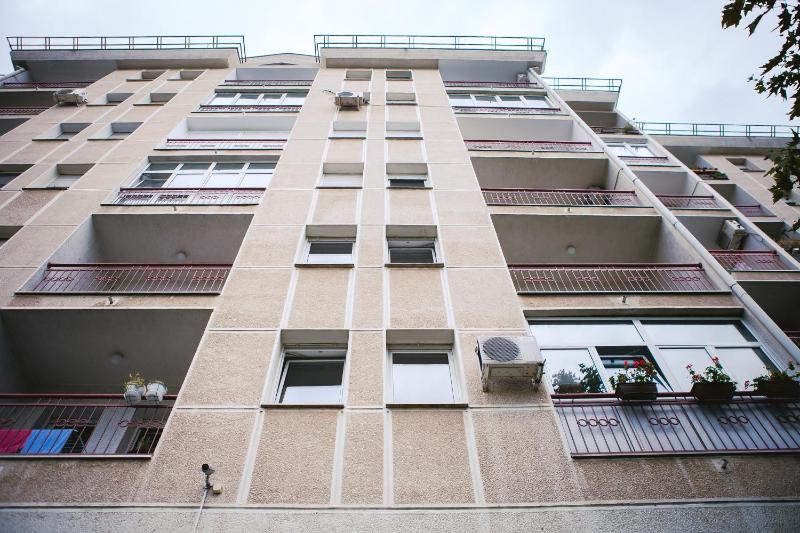 One-Bedroom Apartment with Balcony image 4