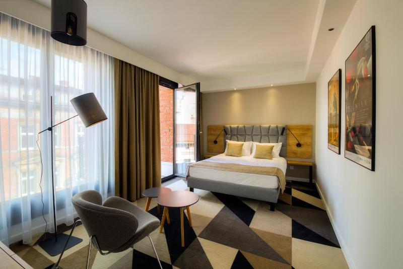 Superior Queen Room image 1