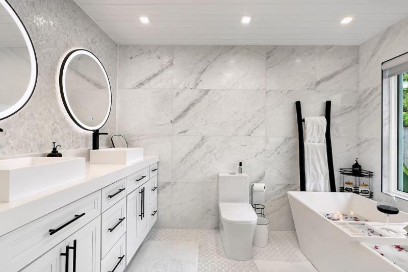 Luxury Beach Cottage - image 7