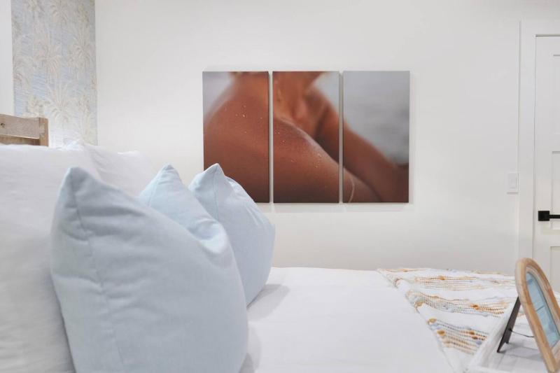 Luxury Beach Cottage - image 4