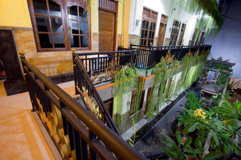 Asta House - image 1