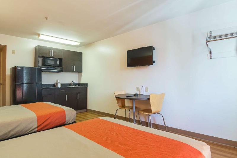 Deluxe Quadruple Room - Non-Smoking image 4