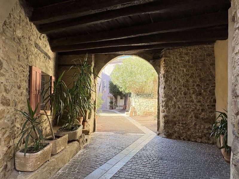 Appartement 2 pièces avec terrasse et parking à Roquebrune-sur-Argens - FR-1-226A-138 - image 17