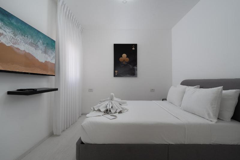 Golden villa - image 10