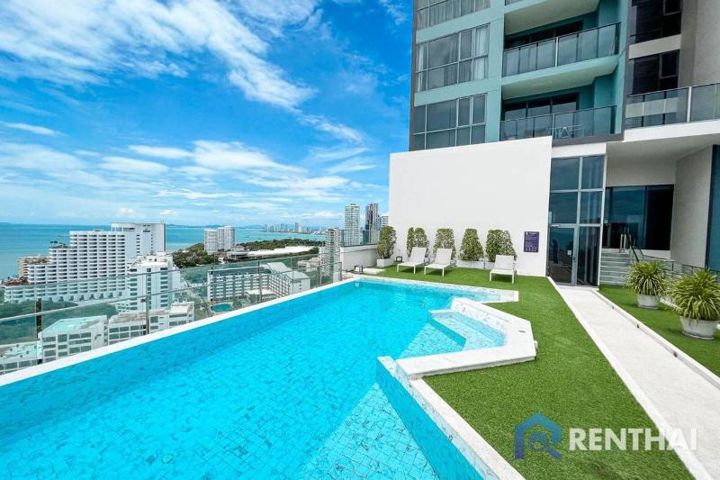 High end large sea view studio - image 16