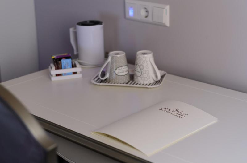 Deluxe Room image 4