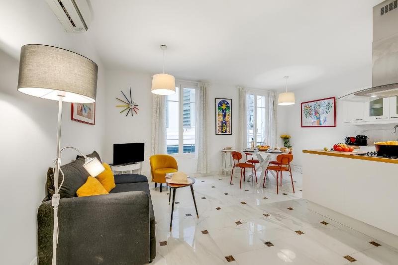 Appartement Picasso - Old Town Antibes - Happy Rentals - image 22