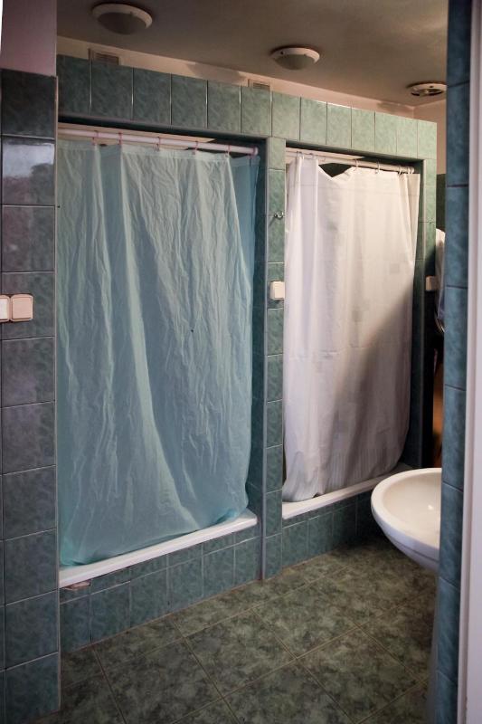 Double Room with Shared Bathroom image 3