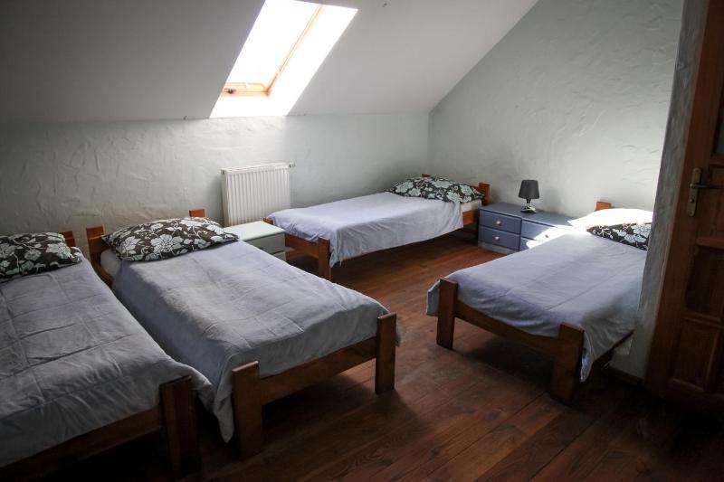 Quadruple Room with Private Bathroom image 4