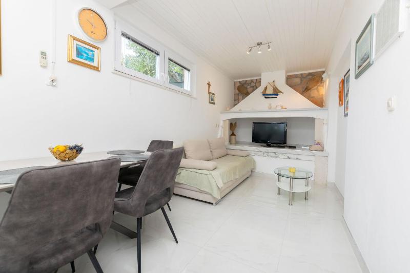 House Ratac - image 25