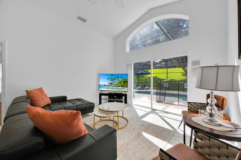 Spacious Emerald Home with Pool Lanai Near Disney - image 27