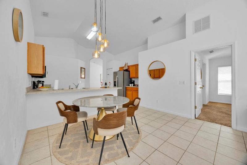 Spacious Emerald Home with Pool Lanai Near Disney - image 47