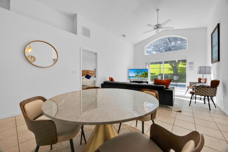 Spacious Emerald Home with Pool Lanai Near Disney - image 46