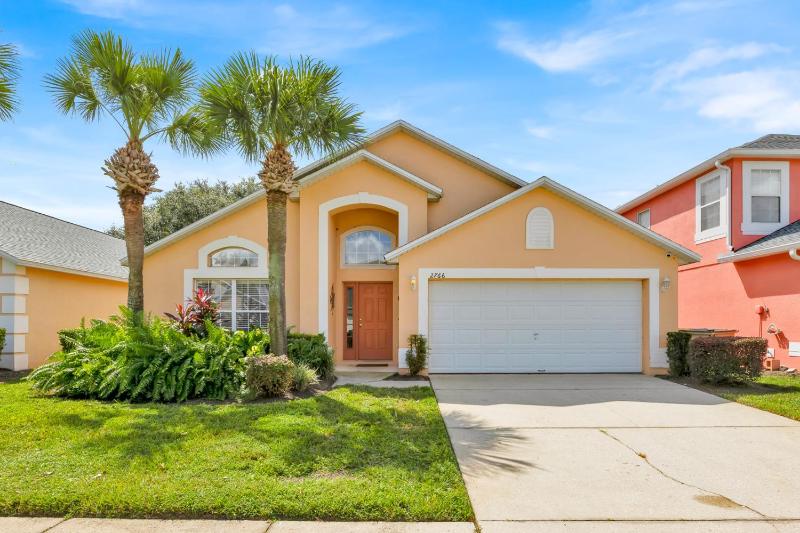 Spacious Emerald Home with Pool Lanai Near Disney - image 22