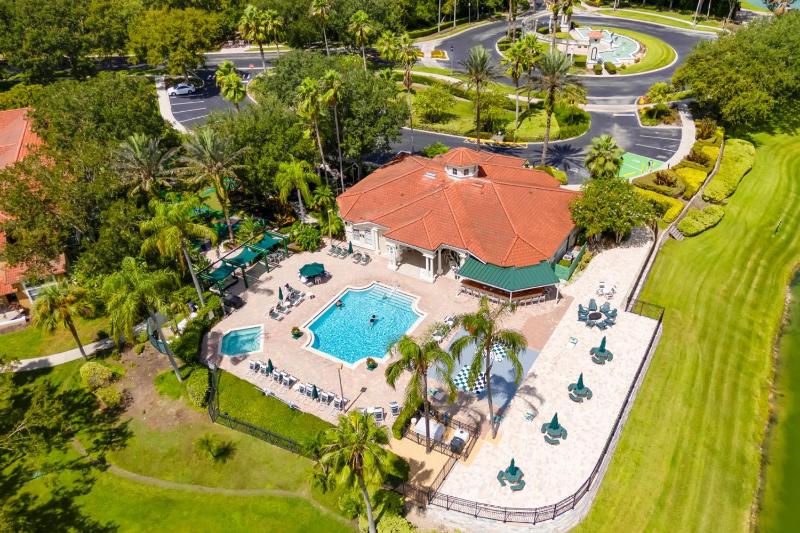 Spacious Emerald Home with Pool Lanai Near Disney - image 34