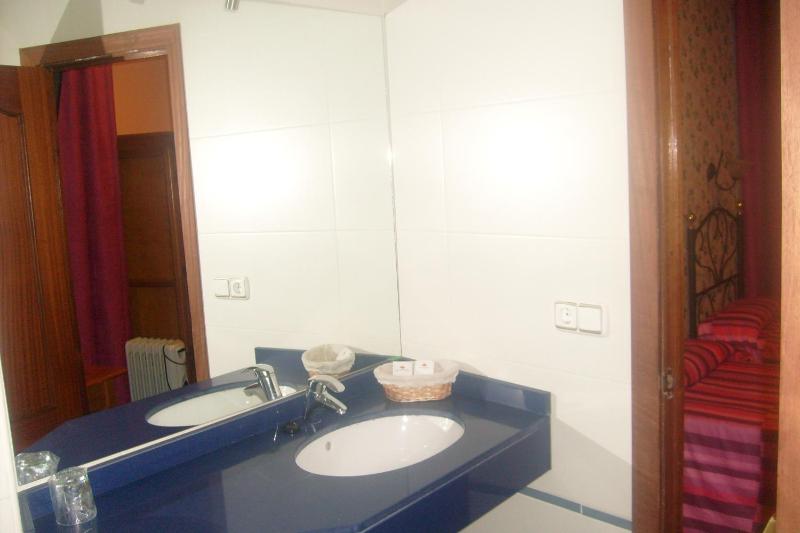 Superior Double Room image 4