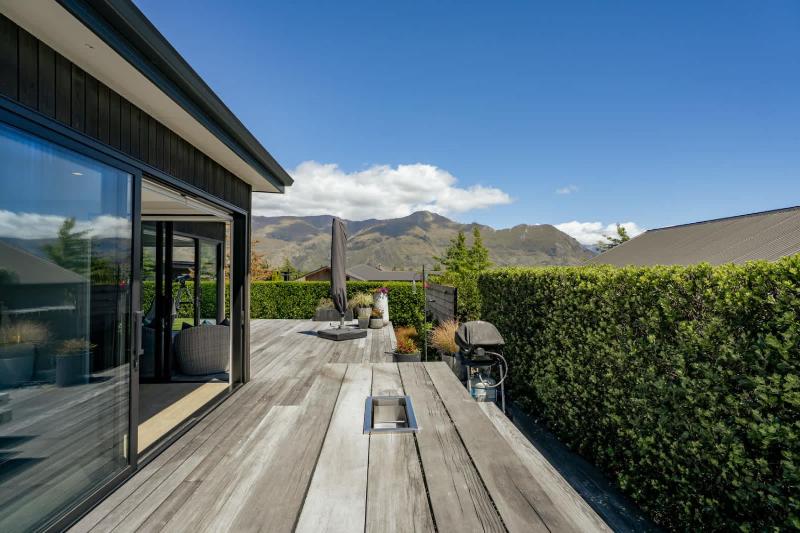 Diamond on the Peninsula - image 13