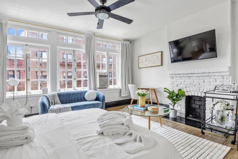The West Village Penthouse Huge Windows Desk Skylights Cobblestone Street - image 13