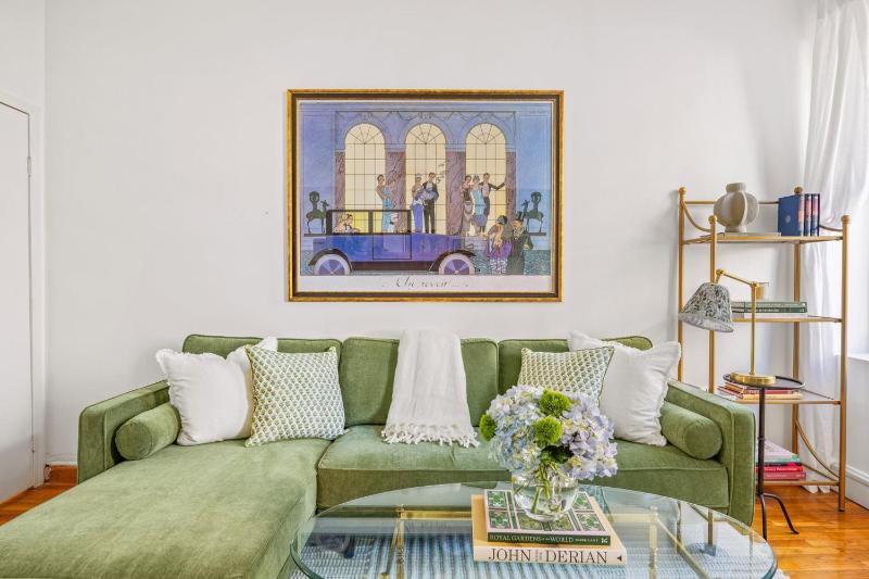 West Village 1BR Gem Historic Brownstone WiFi - image 16