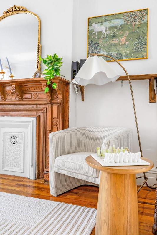 West Village 1BR Gem Historic Brownstone WiFi - image 12