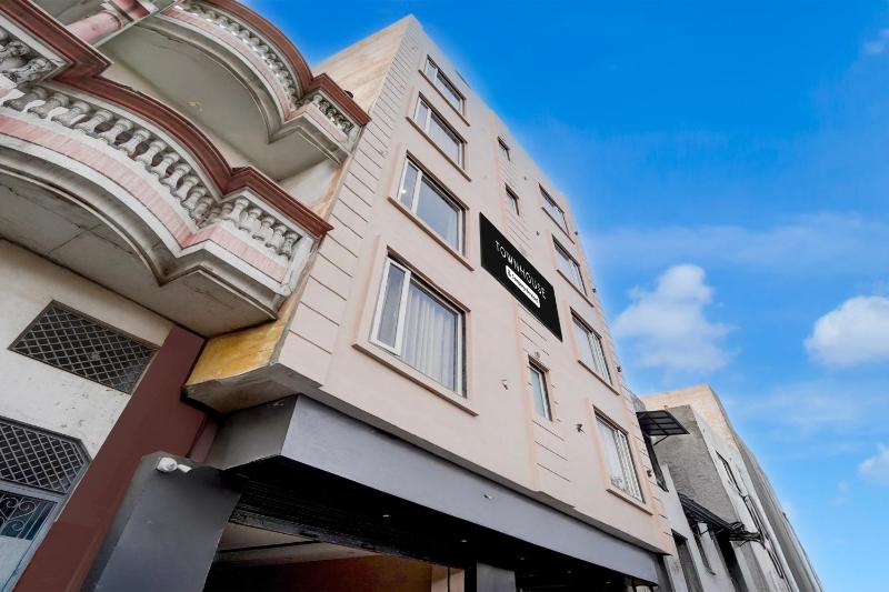 Townhouse by OYO Ram Talai Crossway Formerly Midway - image 14