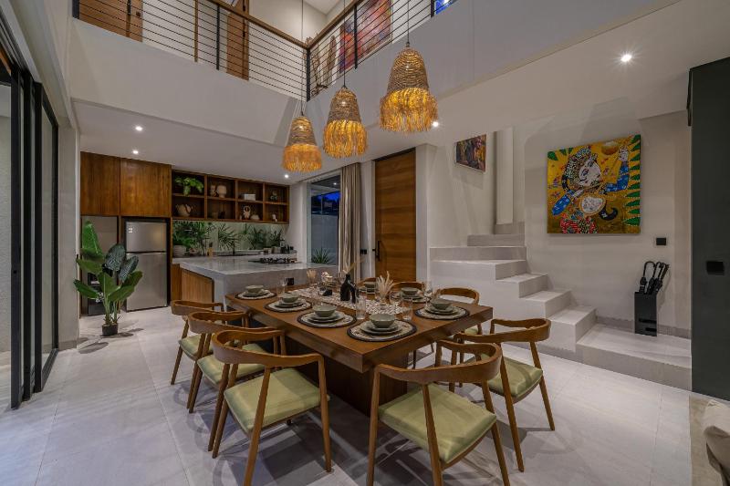 Kusa Villas - 3BR with Rooftop BBQ & Sunset Views - image 11