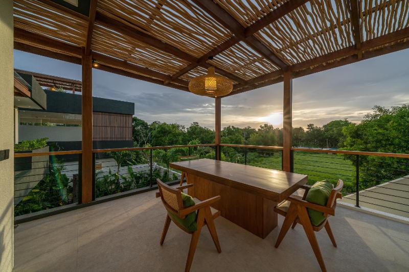 Kusa Villas - 3BR with Rooftop BBQ & Sunset Views - image 2