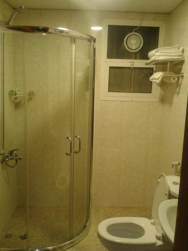 One-Bedroom Apartment image 2