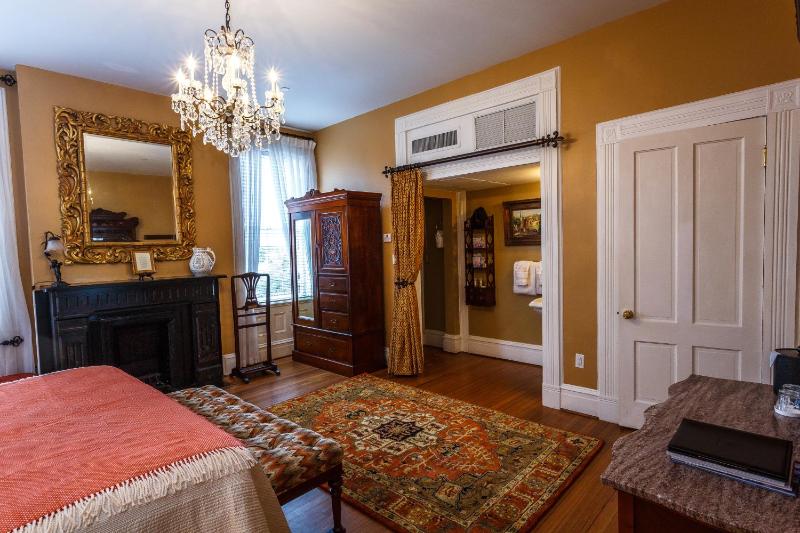 Kehoe House Historic Inns of Savannah Collection - image 39