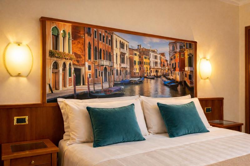 Hotel President Venezia - image 18