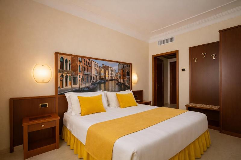 Hotel President Venezia - image 24