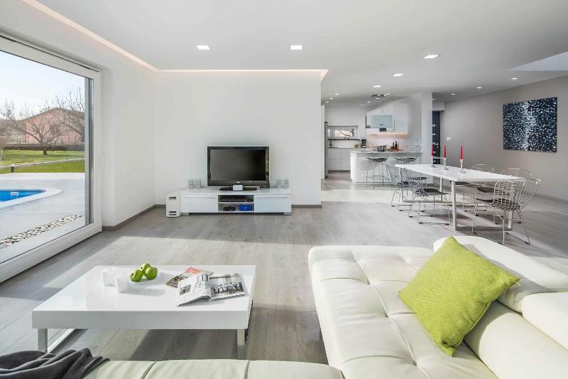 Villa Lux Ivory - image 20