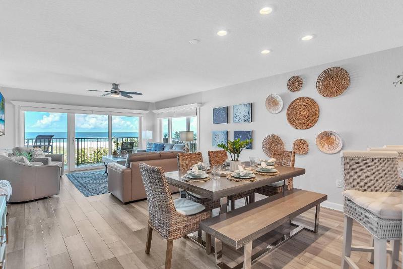 201 Surfside - image 3