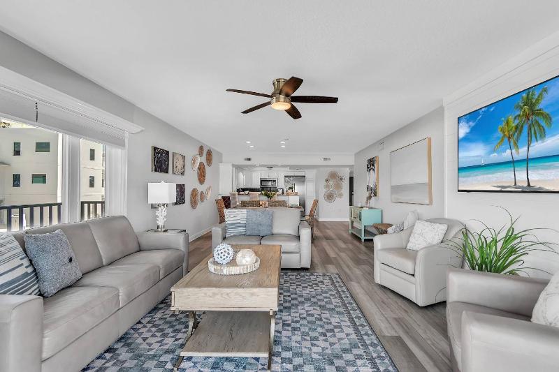 201 Surfside - image 15