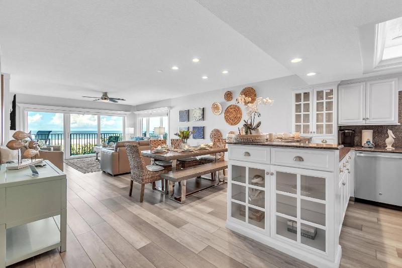 201 Surfside - image 33