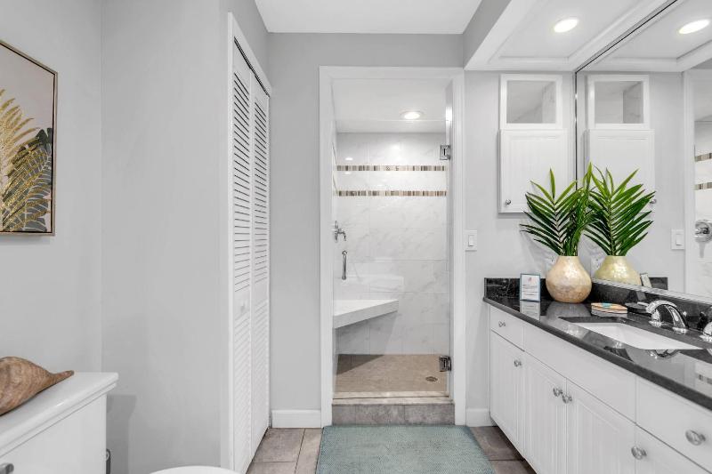 201 Surfside - image 48