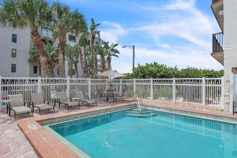 201 Surfside - image 40
