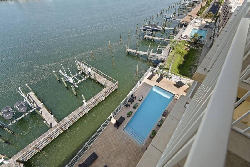 504 Bay Harbor - image 5
