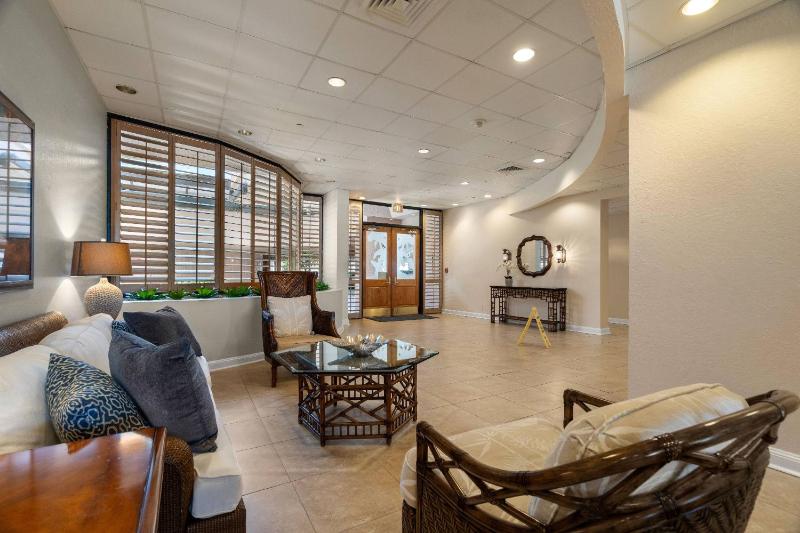 6B Crescent Beach Club - image 38