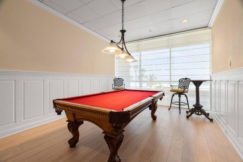 6B Crescent Beach Club - image 10