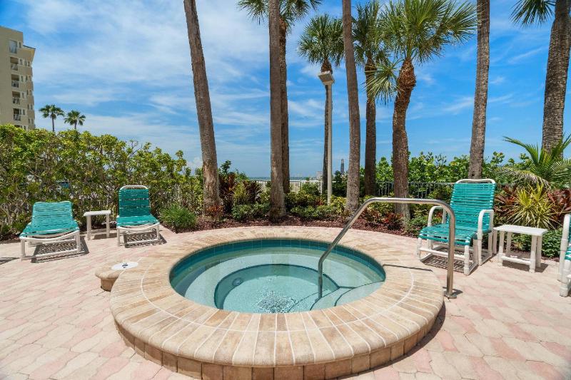 6B Crescent Beach Club - image 37