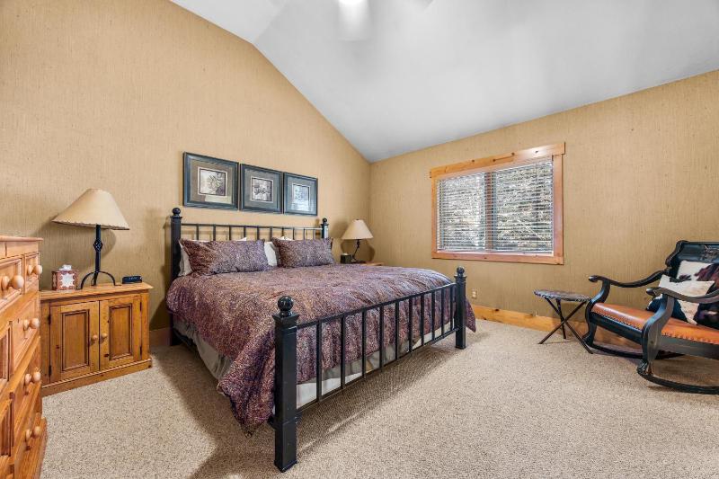 3035 Snow Cloud Circle - image 20