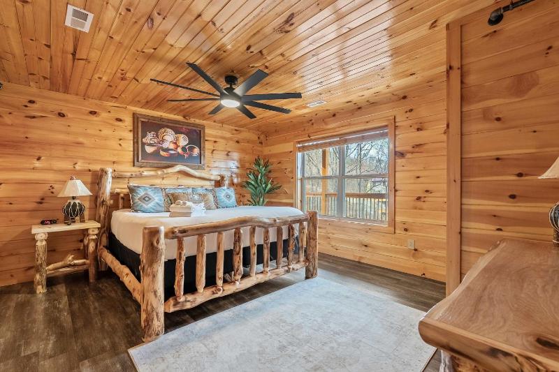 6 bedroom 10 Bed Chalet with Theatre Gameroom Community Pool and Tennis Courts - image 18