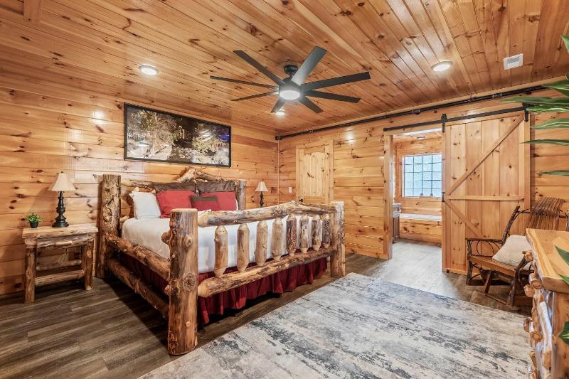 6 bedroom 10 Bed Chalet with Theatre Gameroom Community Pool and Tennis Courts - image 17