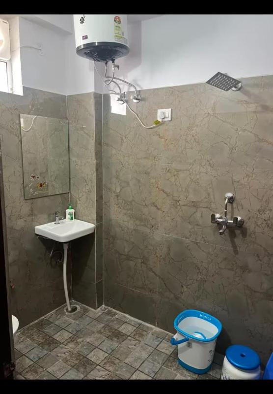 3Bhk luxurious l spacious l Vaishali Nagar l WiFi - image 16