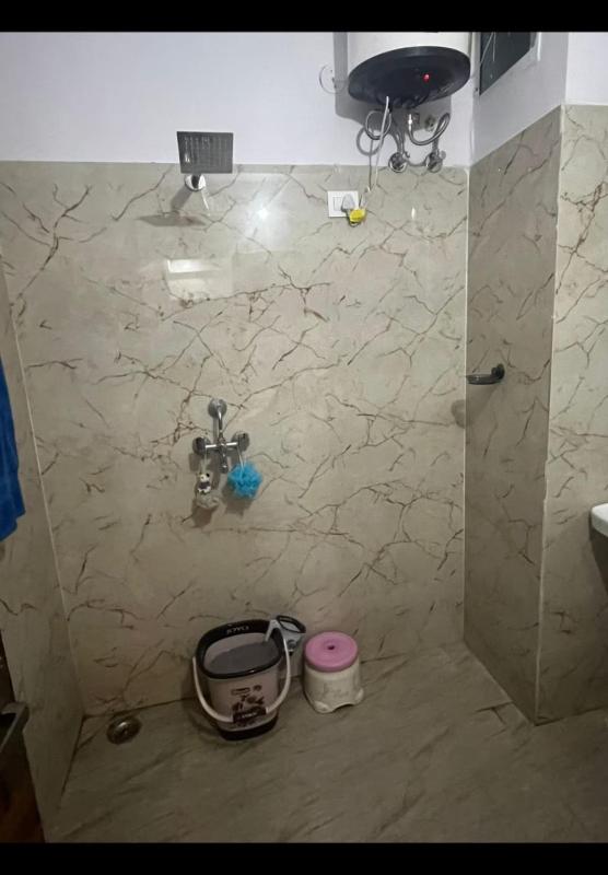 3Bhk luxurious l spacious l Vaishali Nagar l WiFi - image 3