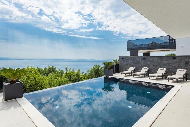 Villa Titanium - image 21