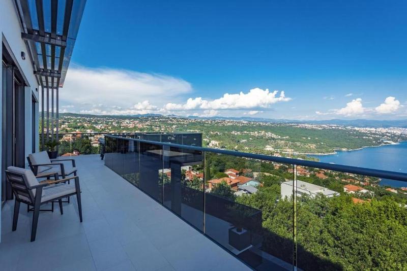 Villa Titanium - image 23